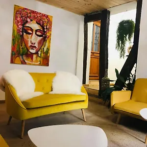  Appartement Hote Labyrinthe Sur La Place Chambres D, Hotes , Calme ,Netflix
